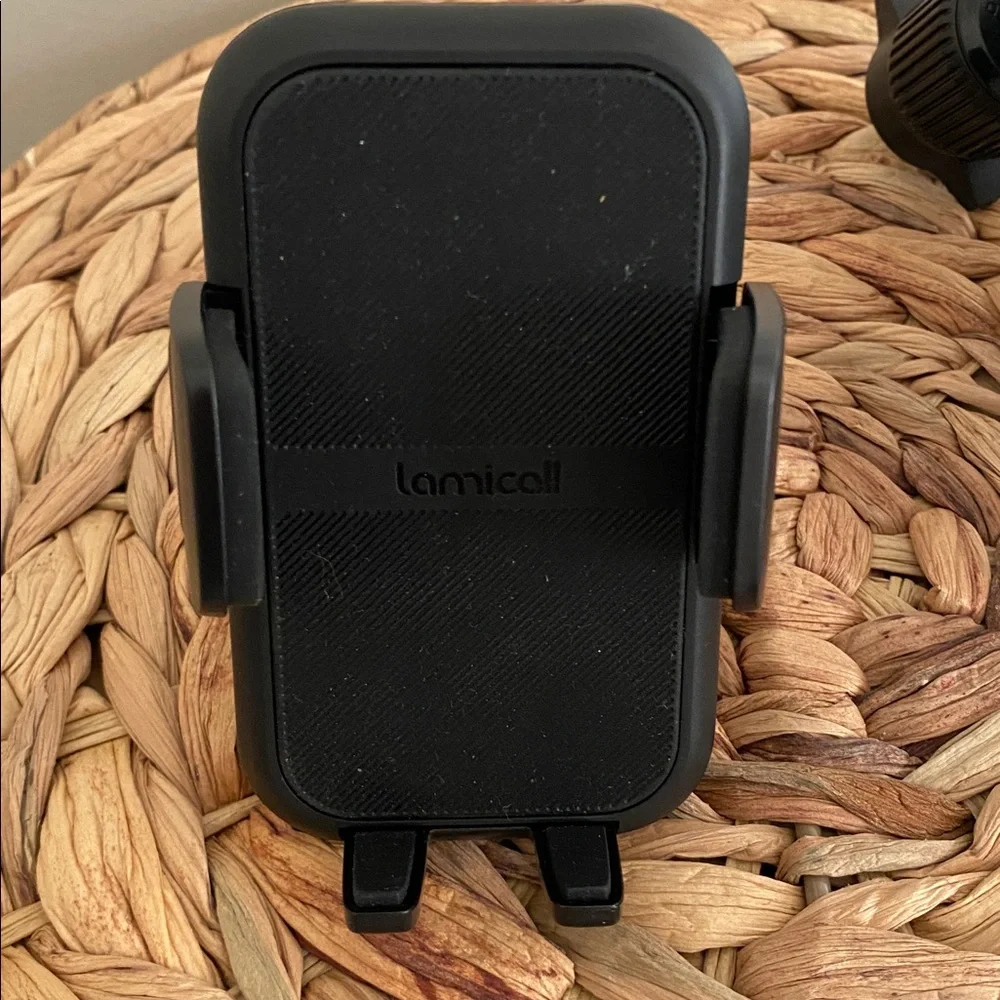 Amazon Basics and various Black Car vent Phone Mounts 3 adjustable like new
